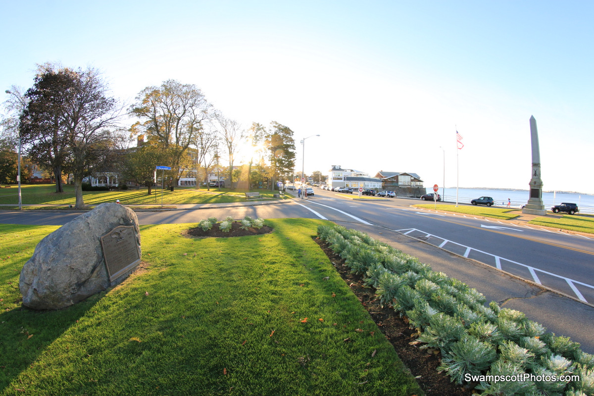 Swampscott Monument Square, early morning