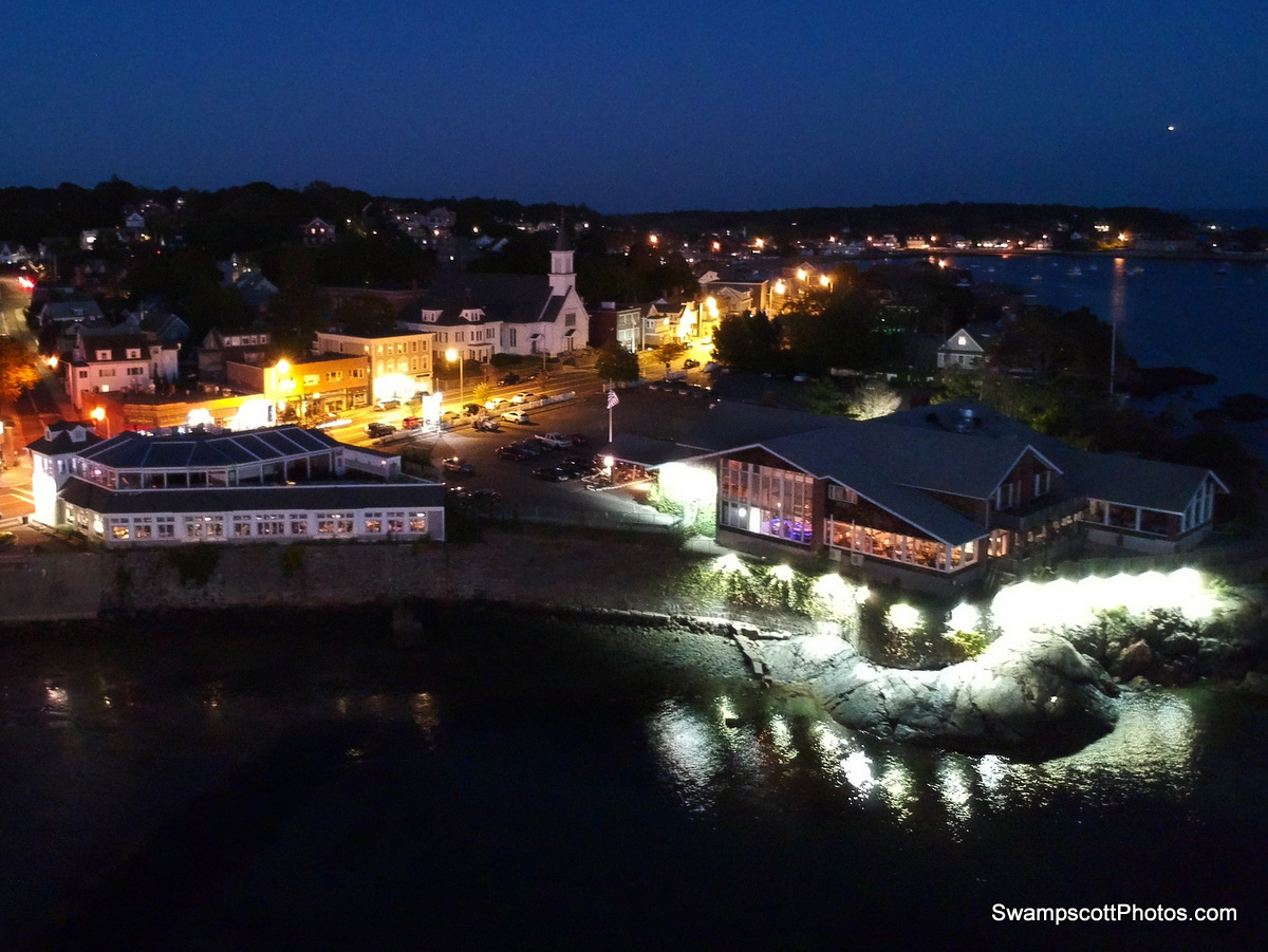 Swampscott Anthony's Pier 4 Cafe at night
